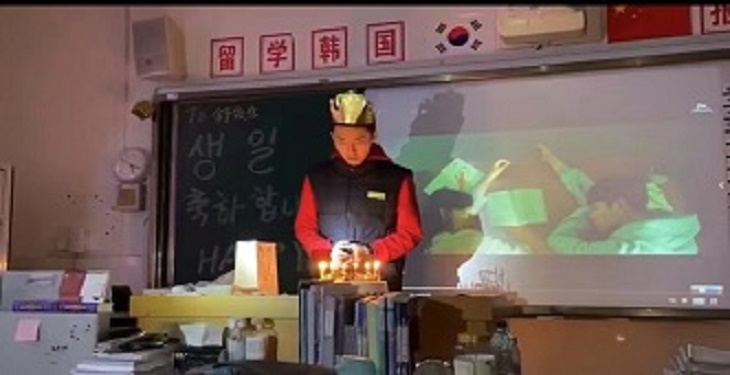 1653296566433681.jpg 生日宴正文图.jpg