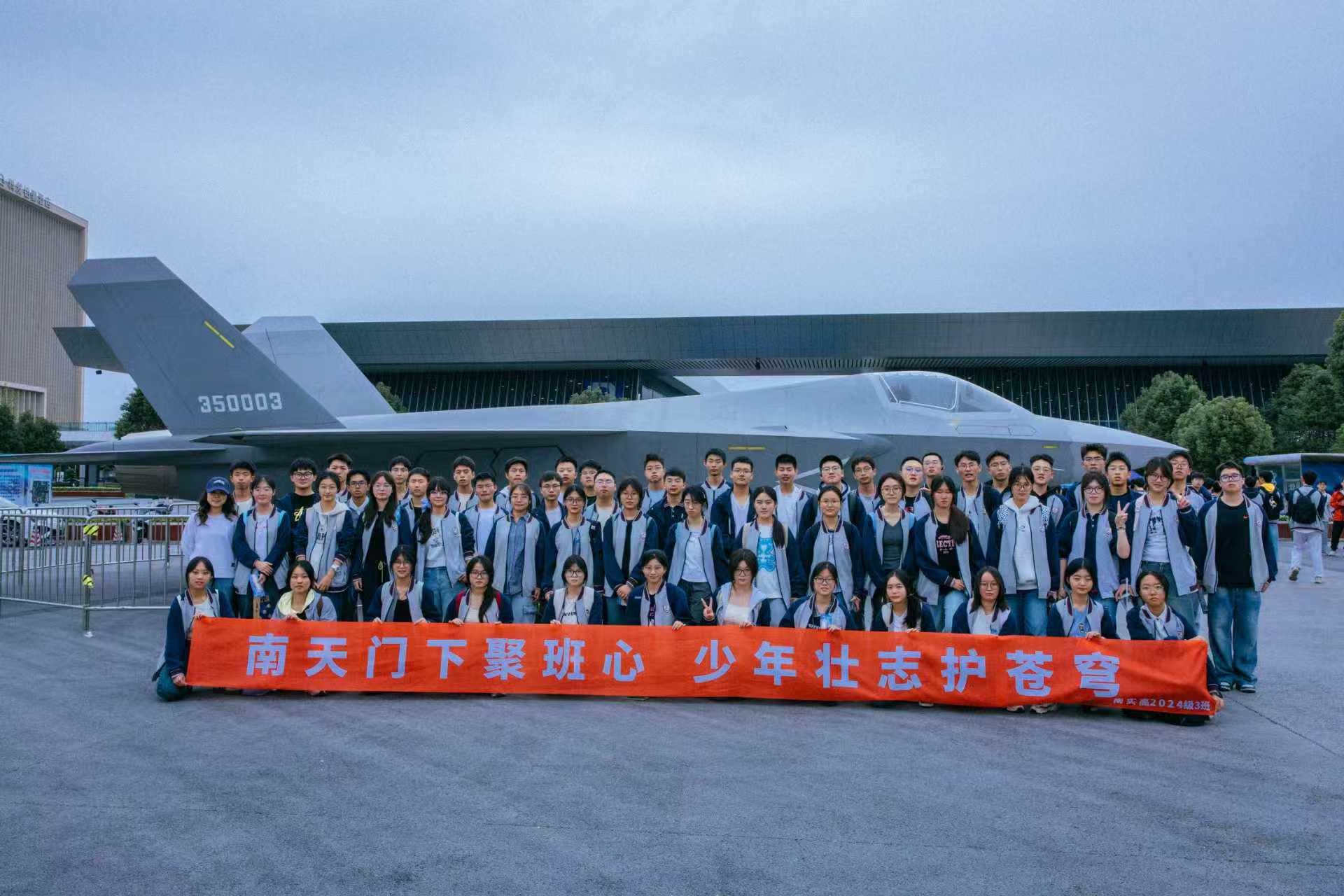 1760922065610821.jpg mmexport1760920750607.jpg